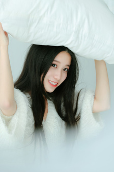 丰满又大又圆美乳